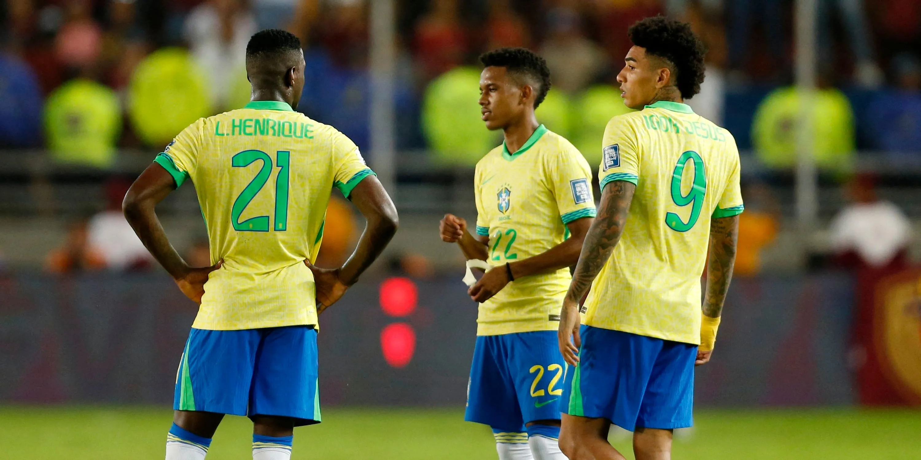 Các cầu thủ trẻ Brazil Estevao Willian, Igor Jesus và Luiz Henrique, trong đó Igor Jesus là mục tiêu chuyển nhượng tiềm năng cho hàng công Arsenal.