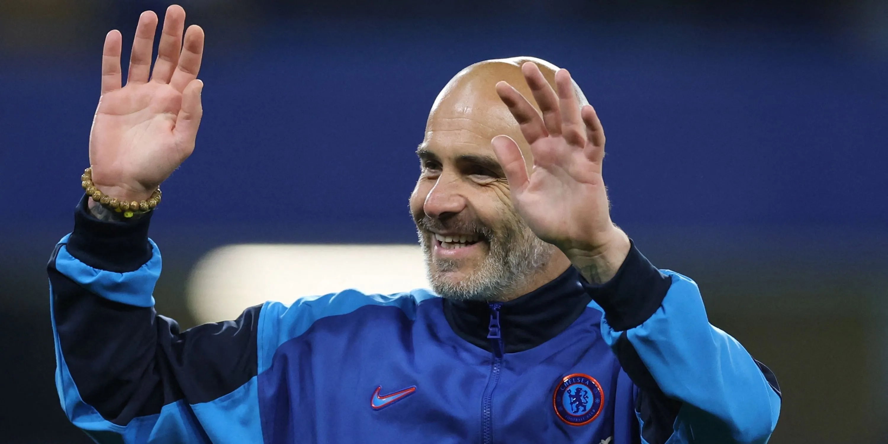 Huấn luyện viên Chelsea Enzo Maresca ăn mừng sau trận đấu Ngoại hạng Anh