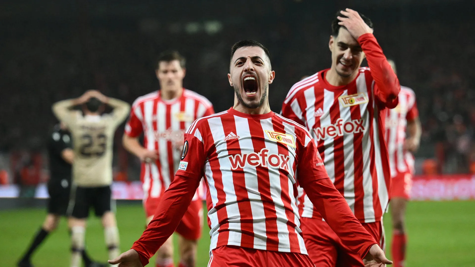 Josip Juranovic, hậu vệ người Croatia được Leeds United và Burnley quan tâm chuyển nhượng