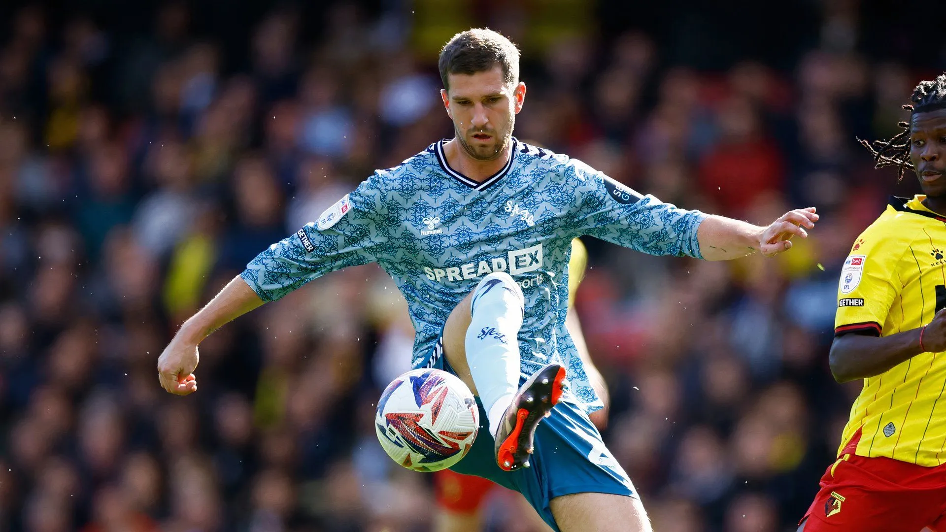 Chris Mepham trong màu áo Sunderland mùa giải 2023/2024