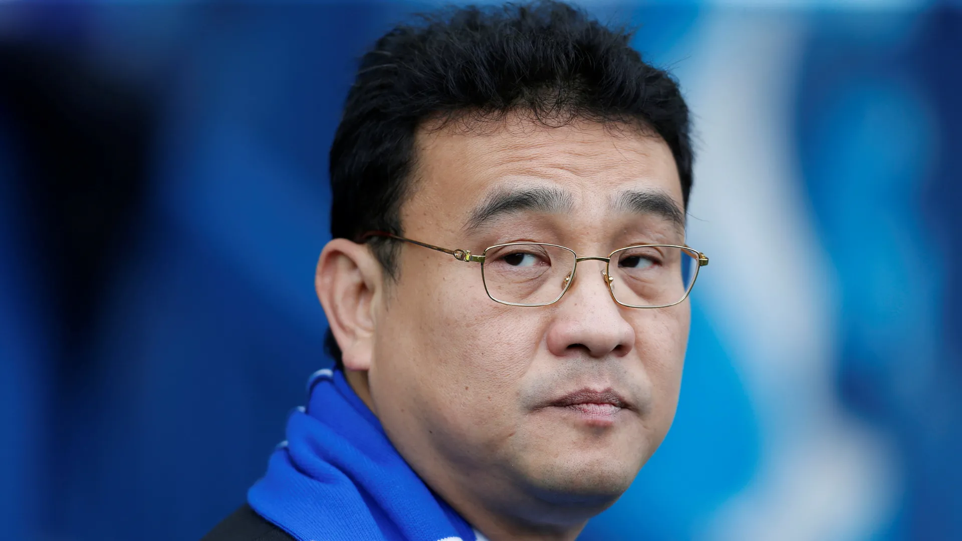 Chủ tịch Sheffield Wednesday Dejphon Chansiri đối mặt với cảnh báo từ EFL vì chậm lương