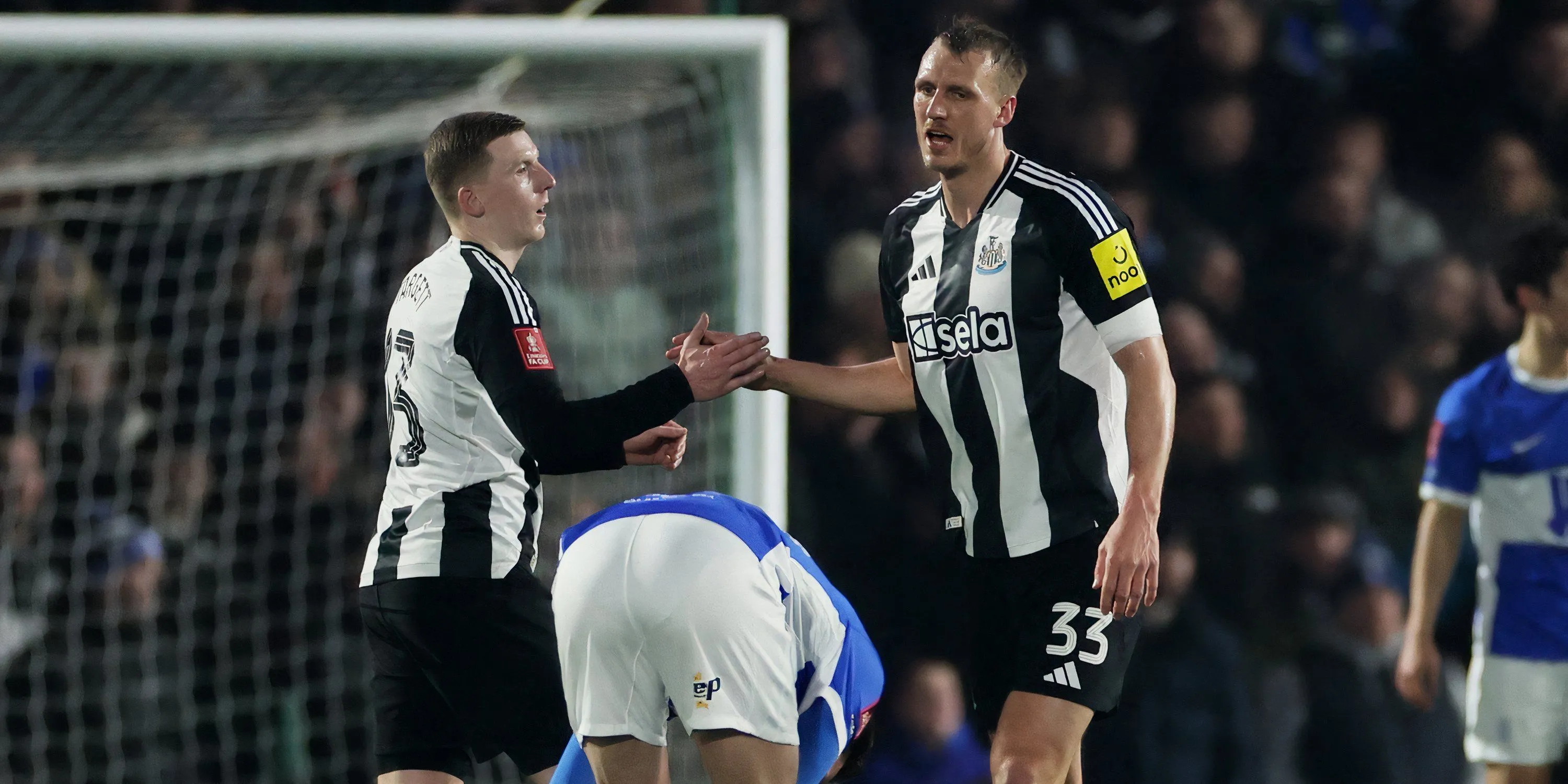 Matt Targett trong màu áo Newcastle United