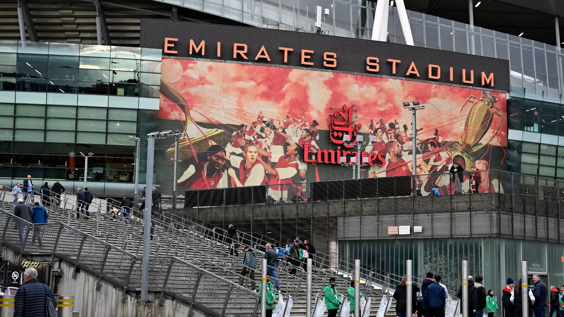 Sân vận động Emirates, sân nhà của Arsenal, nơi Igor Tyjon có thể chuyển đến trong tương lai