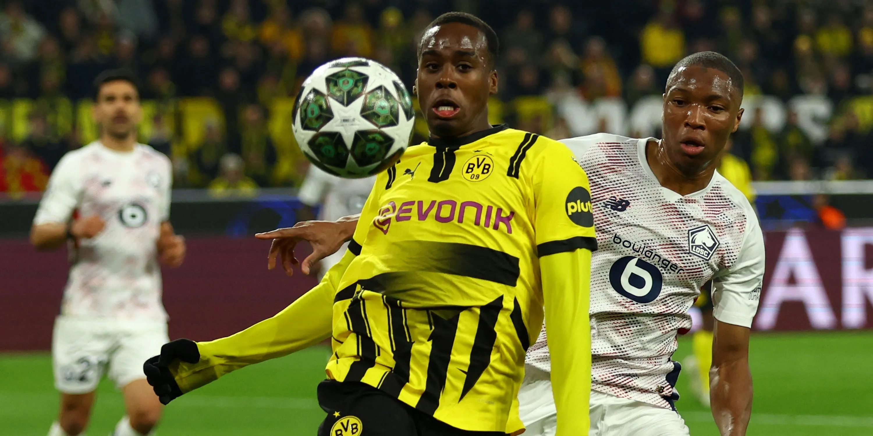 Sao trẻ Jamie Bynoe-Gittens của Borussia Dortmund đang là mục tiêu chuyển nhượng của Arsenal.