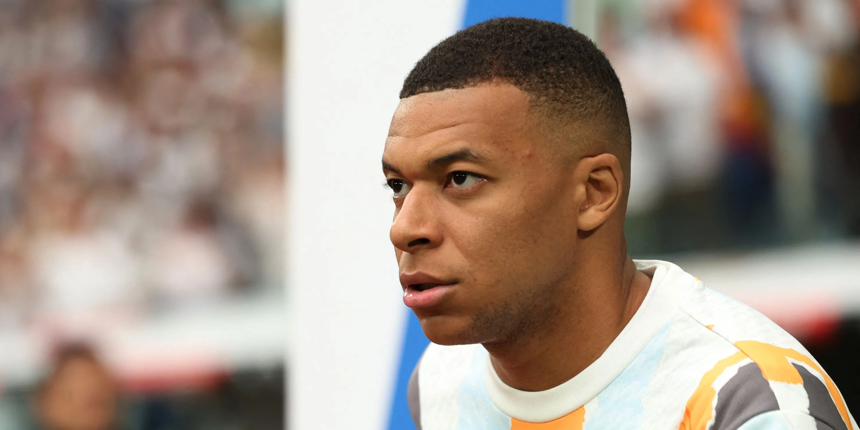 Siêu sao Kylian Mbappé, cầu thủ được so sánh với Viktor Gyokeres