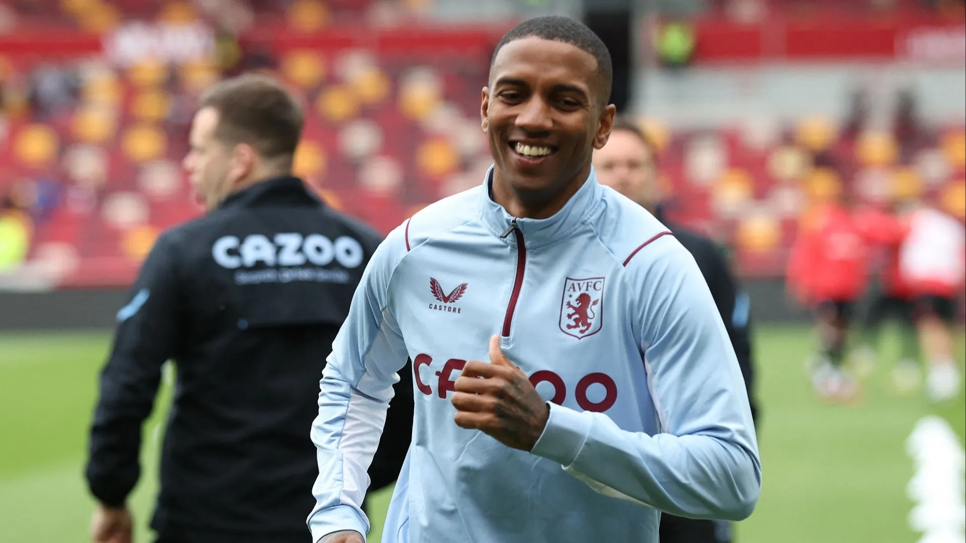 Ashley Young, cựu tuyển thủ Anh, với kinh nghiệm dày dặn từ Premier League và các giải đấu lớn.