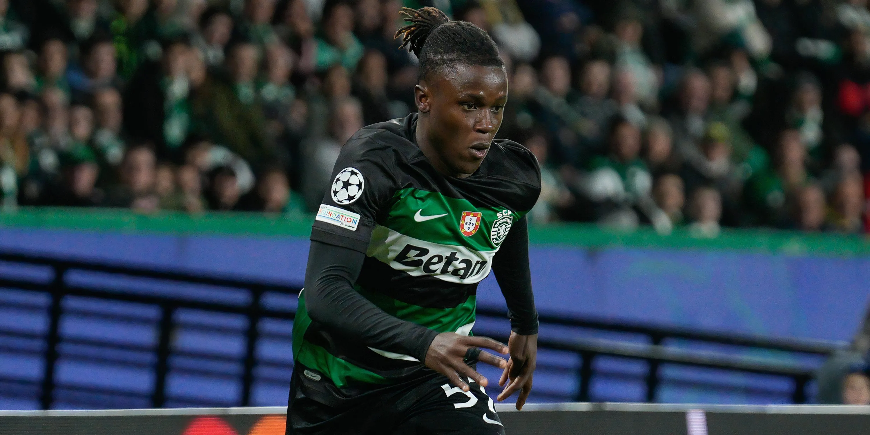 Cầu thủ chạy cánh Geovany Quenda trong màu áo Sporting Lisbon, mục tiêu của các ông lớn bóng đá Anh
