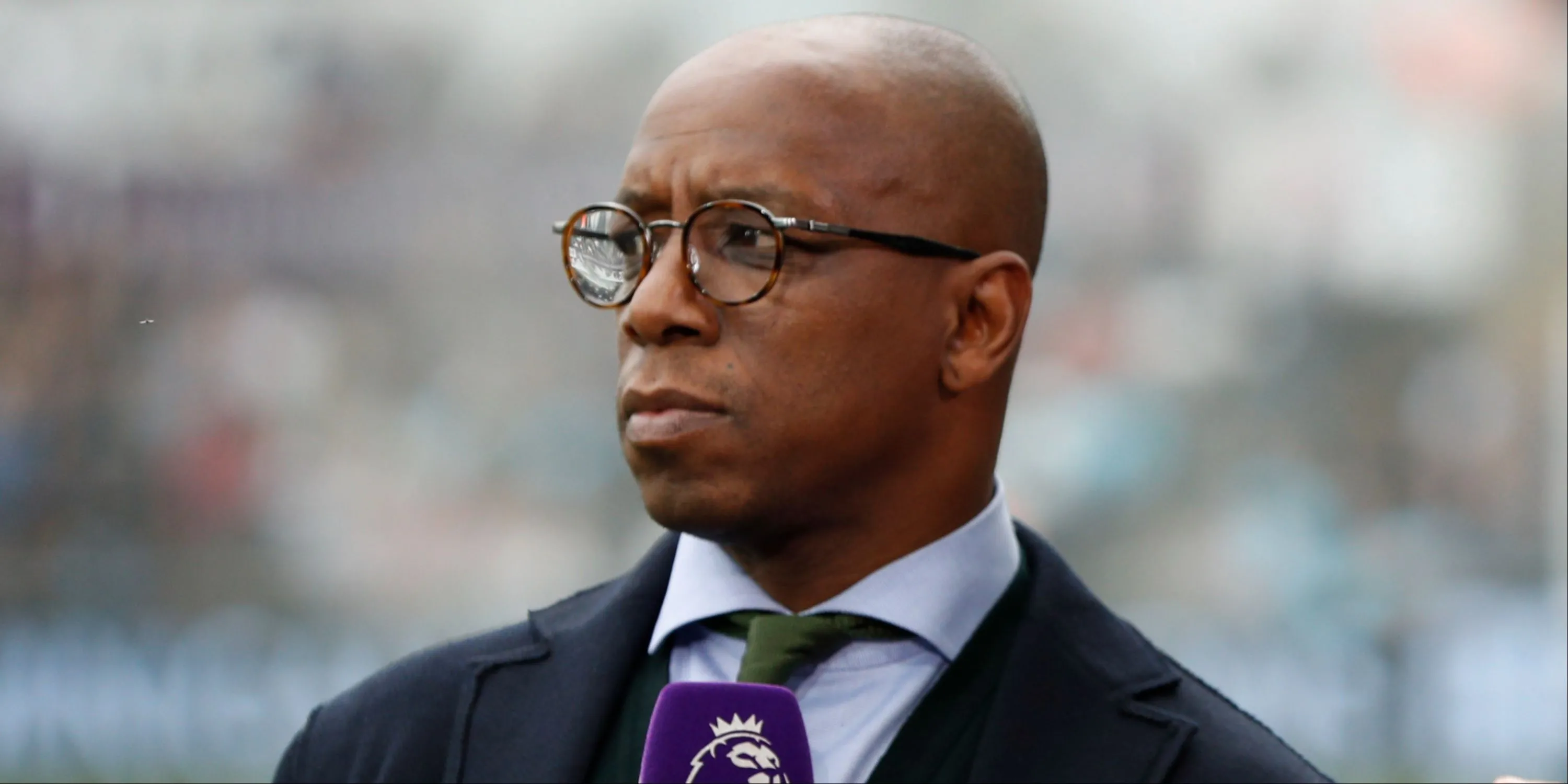 Cựu tiền đạo Ian Wright trong vai trò chuyên gia bình luận bóng đá.