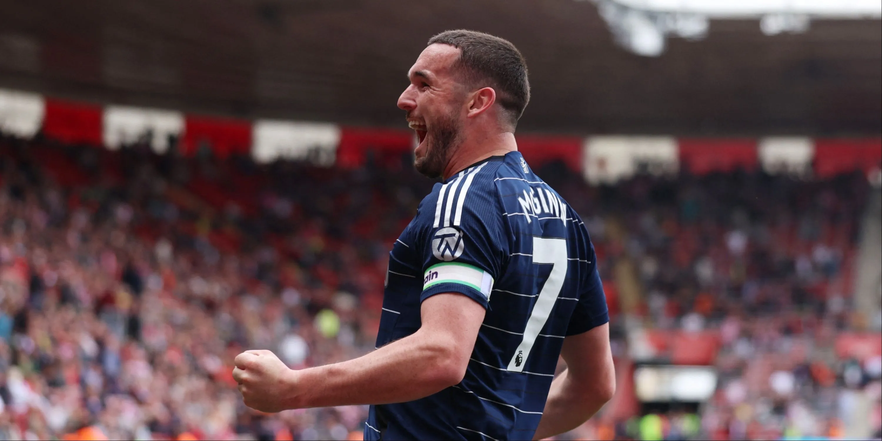 Đội trưởng Aston Villa, John McGinn, người đang được đồn đoán có thể rời đi