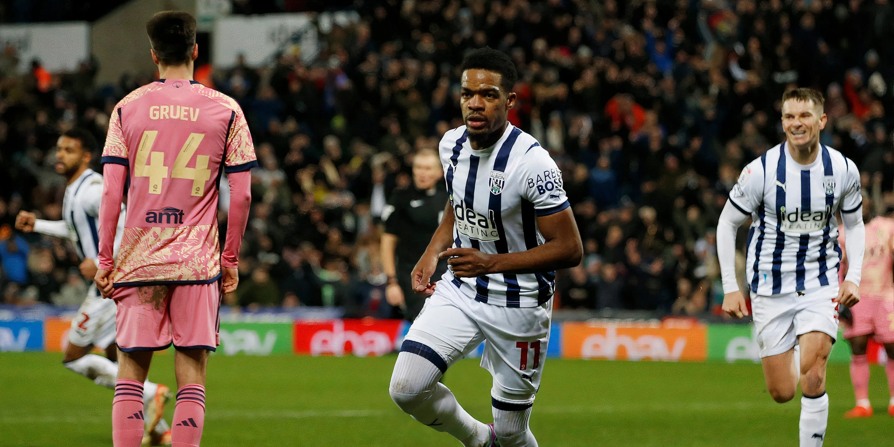 Grady Diangana, cầu thủ chạy cánh tự do đang được Rangers liên hệ sau khi rời West Brom