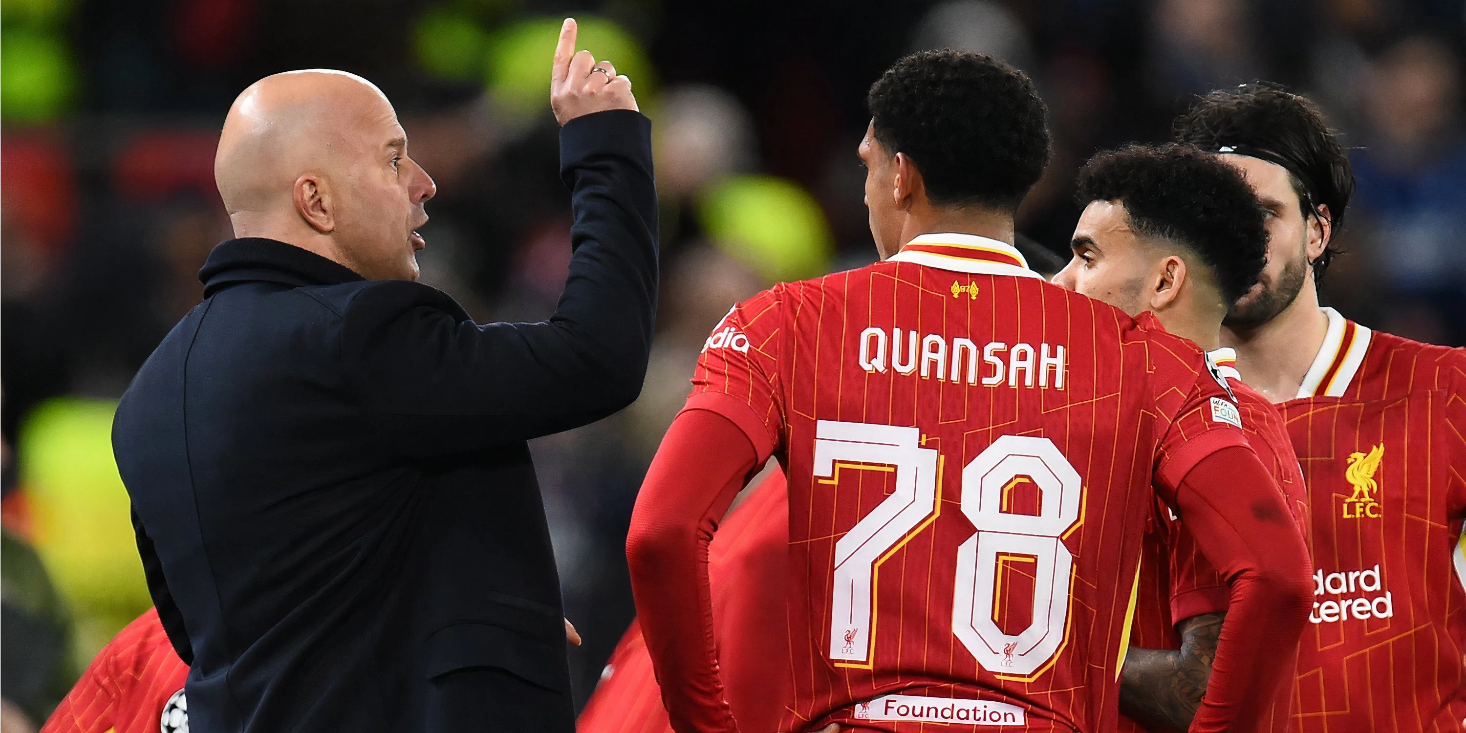 Hậu vệ Jarell Quansah trong màu áo Liverpool