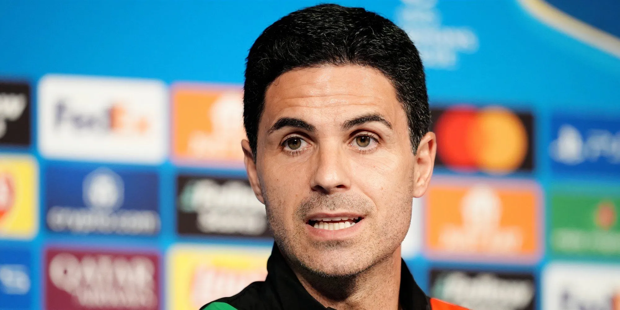 Huấn luyện viên Mikel Arteta của Arsenal đang tìm kiếm những bản hợp đồng chất lượng cho đội bóng