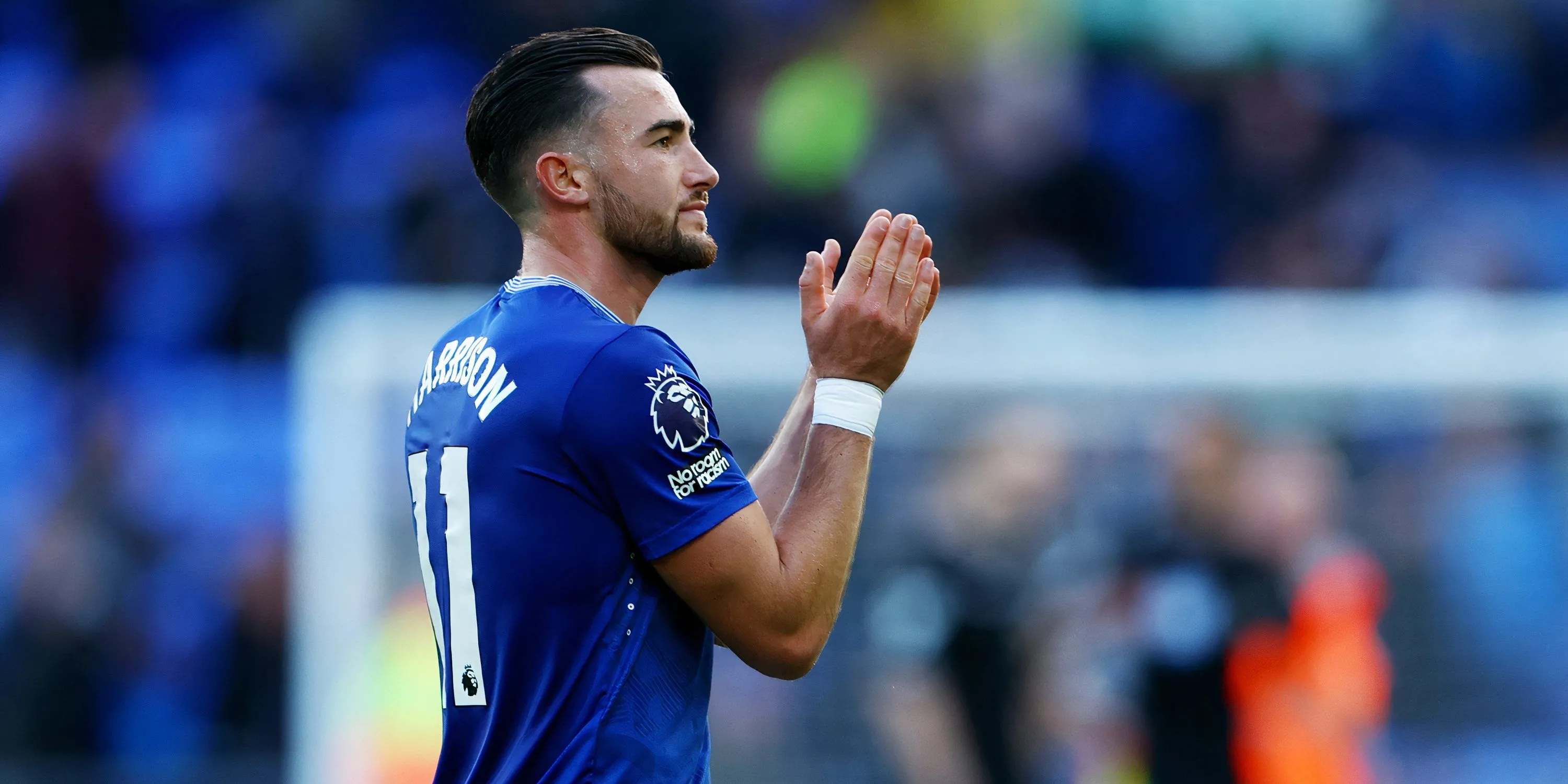 Jack Harrison trong một trận đấu cho Everton