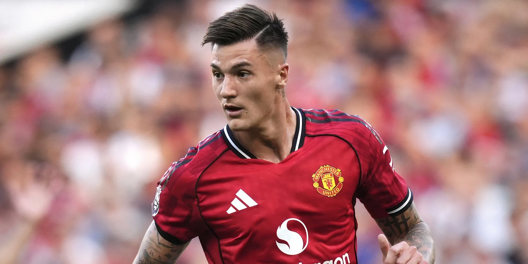 Tiền đạo Benjamin Sesko trong màu áo Manchester United, một tân binh tiềm năng