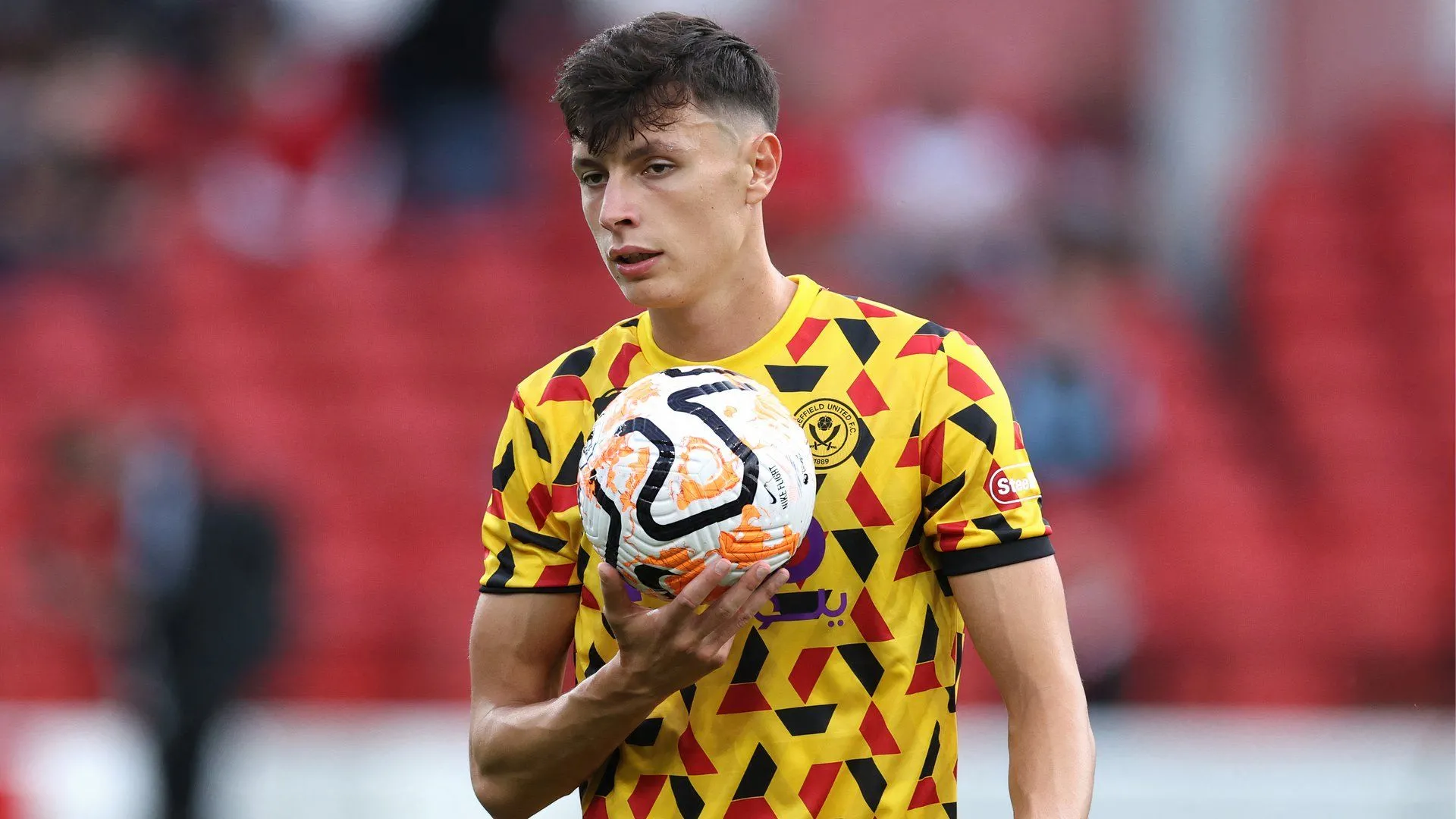 Trung vệ Anel Ahmedhodzic trong màu áo Sheffield United, cầu thủ sắp chuyển đến Feyenoord