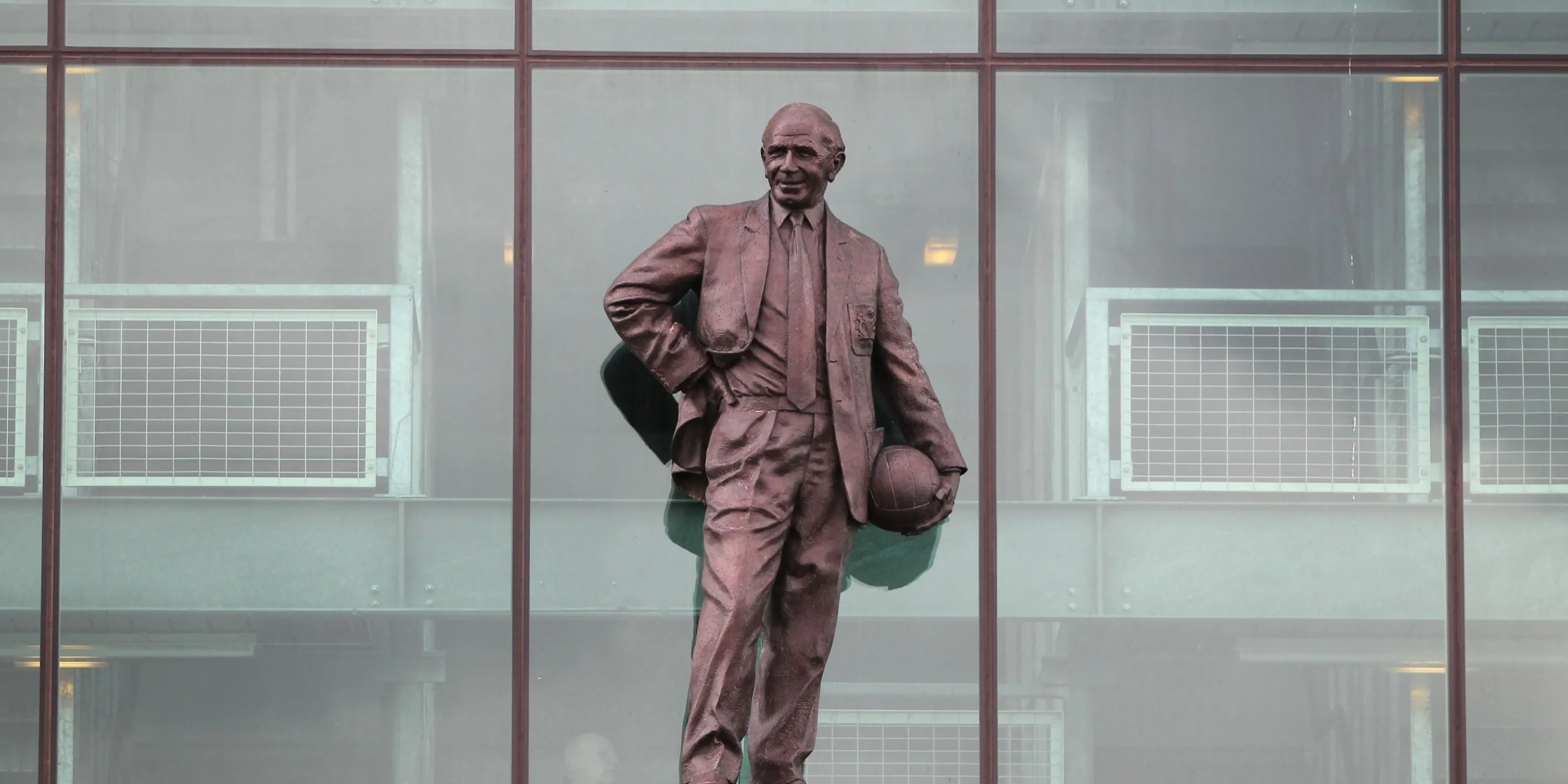 Sir Matt Busby - một trong những huấn luyện viên vĩ đại nhất lịch sử bóng đá
